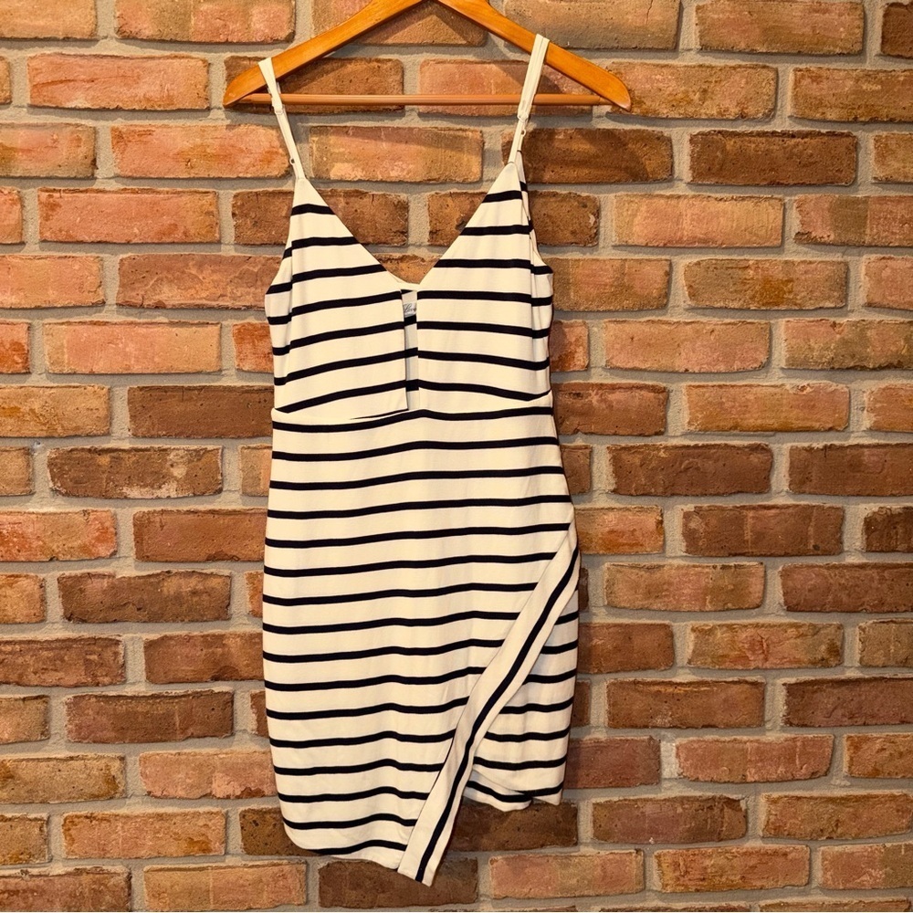 Lovers & Friends Blue & White Stripe Mini Dress – Women’s Size Medium - Picture 3 of 4